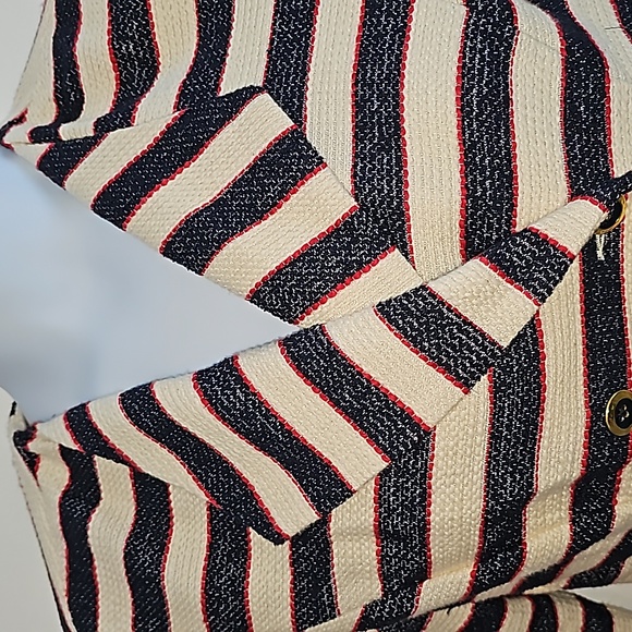 Cabi size 6 cruise jacket/blazer.  New with tags, excellent new condition. - Picture 2 of 10